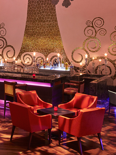Tiqri Bar & Lounge